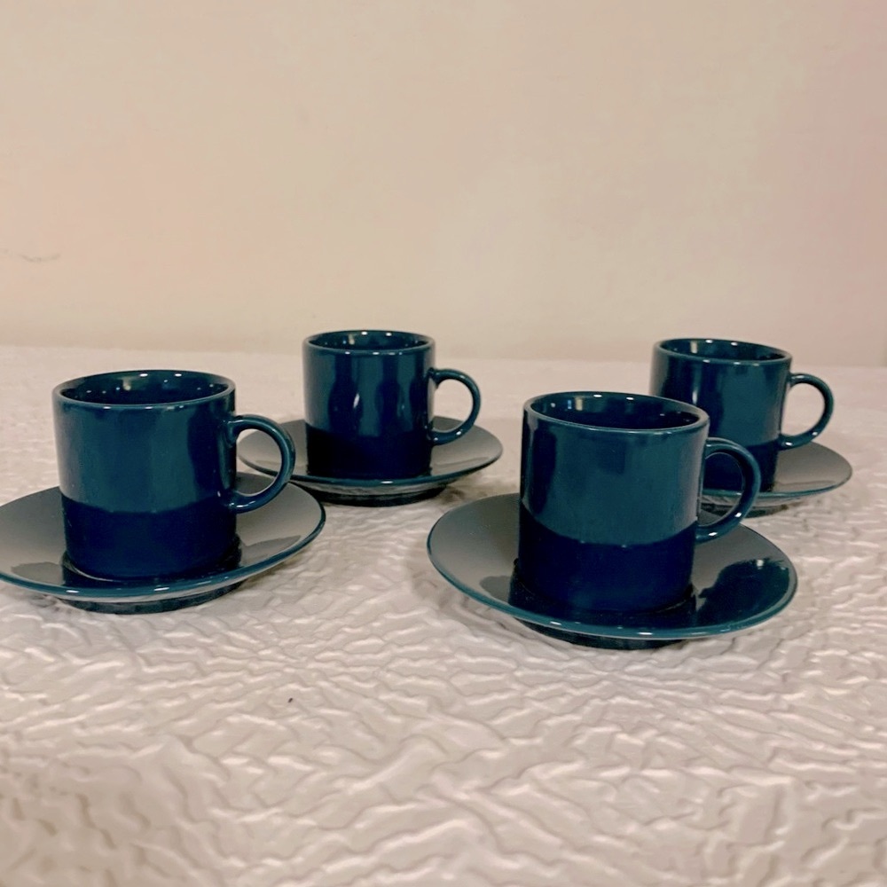 Set of four vintage 1983 Copco Espresso mug with saucer. All together 8 pieces